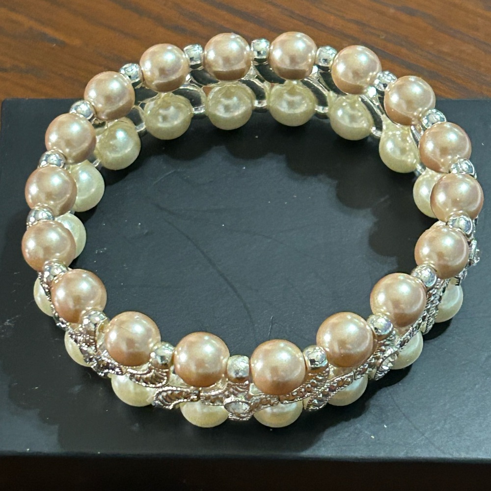 Elegant Pearl Beaded Bracelet